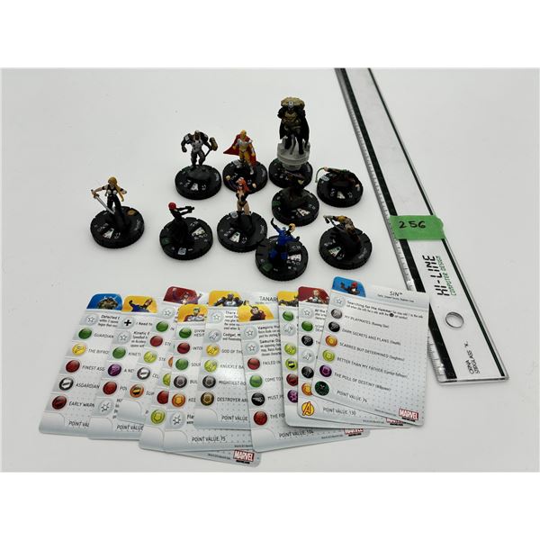 Lot of 10 Heroclix Marvel Super Heroes figures & Cards collectibles (Inc. Iron Fist)