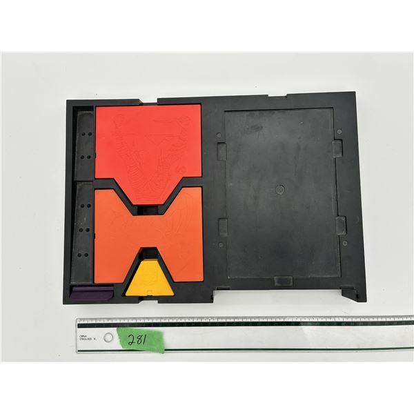 Vintage 1979 TOMY Mighty Men and Monsters all 18 plates