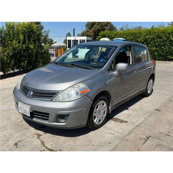 NISS VERSA 2011 T-DON - SMOG