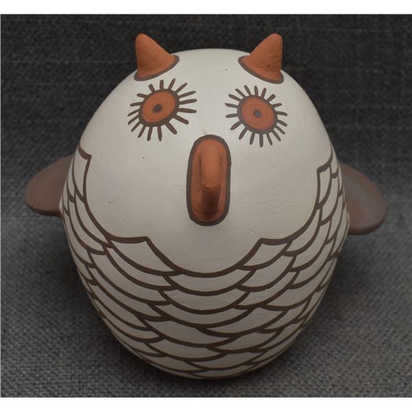 ZUNI POTTERY OWL (M. KATSENIH)