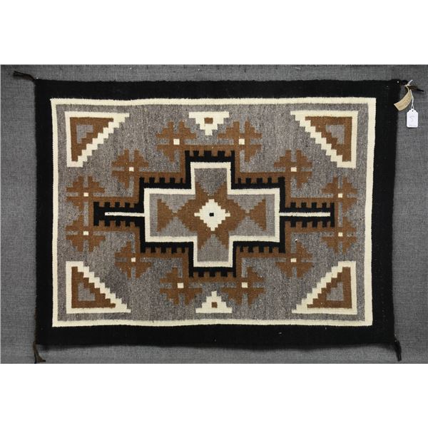 NAVAJO TEXTILE (FAY D BEGAY)