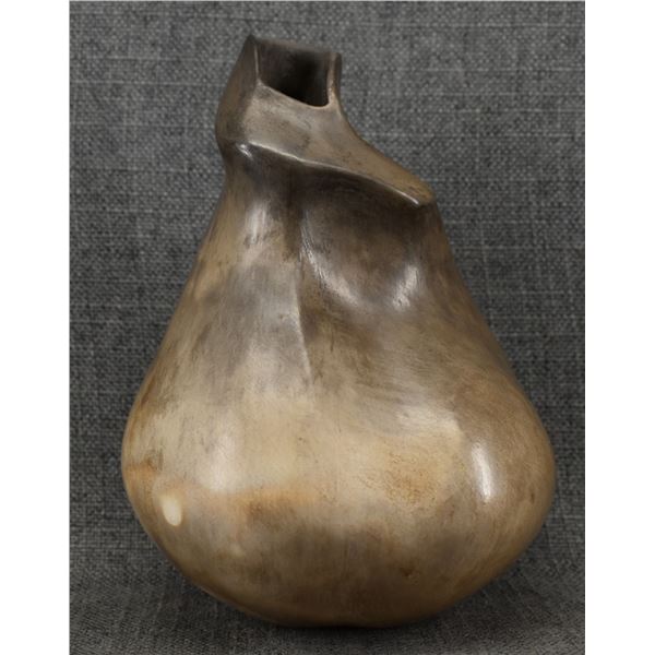 CREE POTTERY VASE (GLEN NIPSHANK)