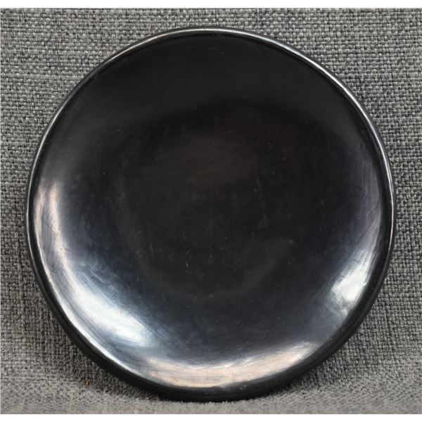 SAN ILDEFONSO POTTERY PLATE (MARIA POVEKA)