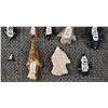 Image 10 : PREHISTORIC ARROW HEADS