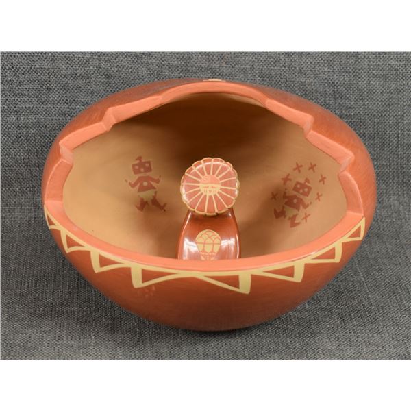 SAN ILDEFONSO POTTERY BOWL (DOUG AND CHARLOTTE VIGIL)