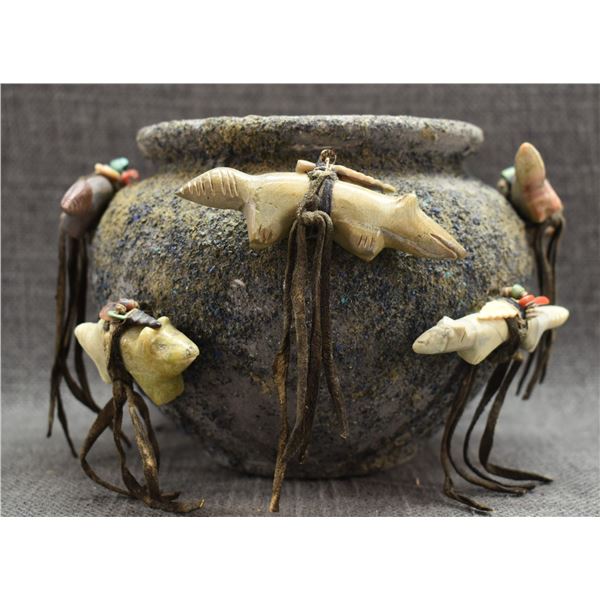 ZUNI FETISH POT (WEAHKEE)