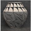 Image 2 : ACOMA POTTERY VASE (EVENING STAR)