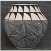 Image 3 : ACOMA POTTERY VASE (EVENING STAR)
