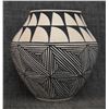 Image 4 : ACOMA POTTERY VASE (EVENING STAR)