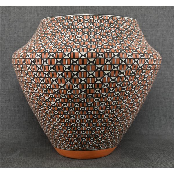 ACOMA POTTERY OLLA (STEVENS)