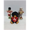 Image 4 : (7) Vintage British/Scottish Dolls/Figurines