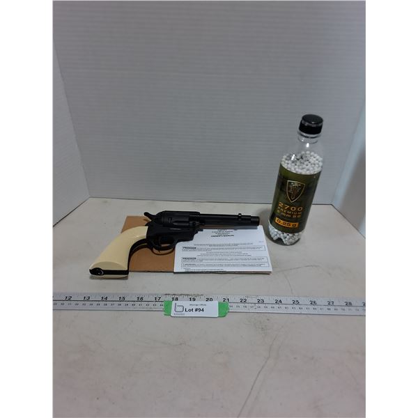 Crosman "Never Used" BB Revolver w/Bottle of 6mm BBs
