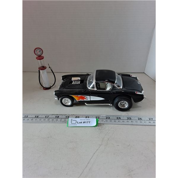 Replica Die-Cast 1957 Chevy Corvette Gasser, Chevrolet Gas Pump