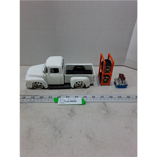 Jadatoys 1:24 Diecast 1956 Ford F100 Truck w/Mount & Tire Rack & Engine Block