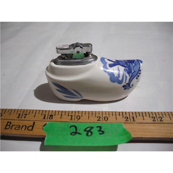 Vintage Delft Holland Lighter