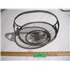 Image 1 : Vintage Fancy Wine Basket (10.5")