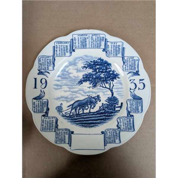 1935 Calendar Plate (small Chip)
