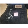 Image 5 : Lot of Assorted Jeans of Different Sizes.