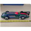 Image 2 : Captain Benjamins record car- wind up toy-11"L