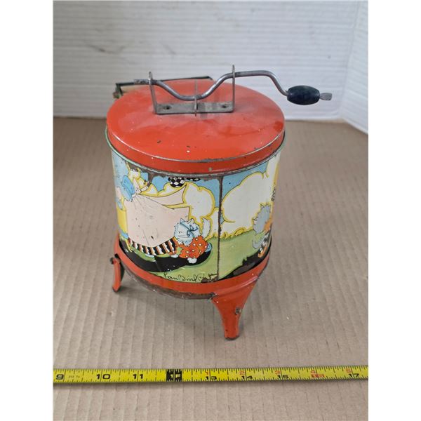 Vintage tin washing machine toy- 7"H