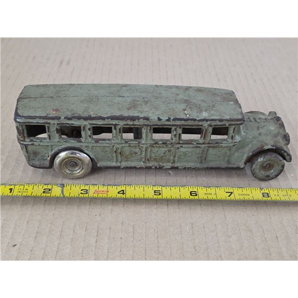 Arcade manufaturer original cast bus- 7"L