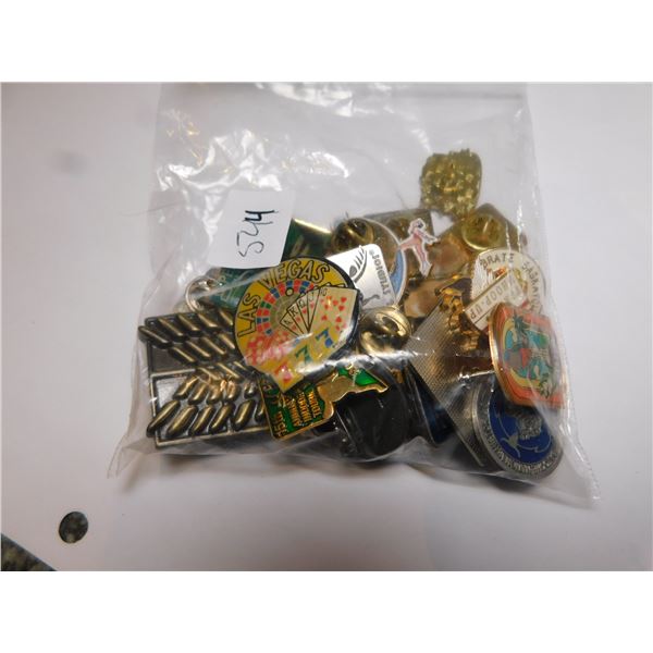 LOT OF LAPEL PINS
