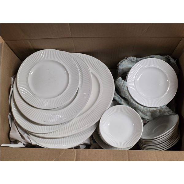 Set of Johnson brothers dishes and bowls