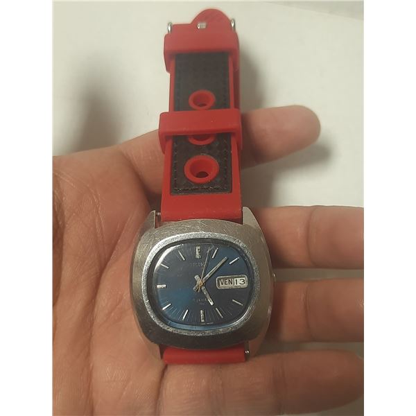 VINTAGE SEIKO 7006-5000 AUTO, DAY/DATE @ 3, RUNS