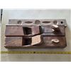 Image 1 : 2 wood block planes and level