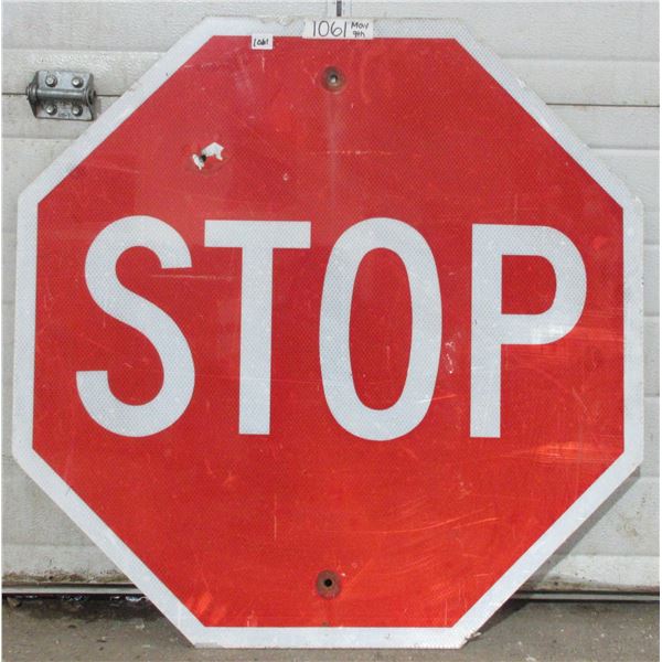 Lq. Metal Highway Stop Sign