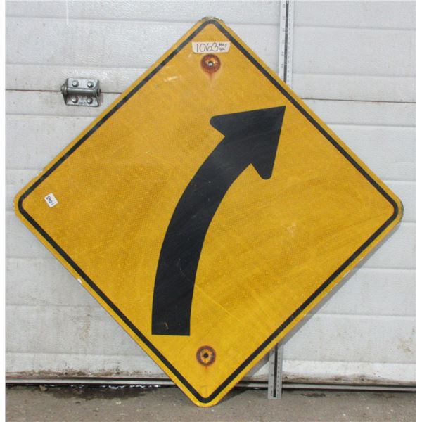 Small Curve Metal Highway Sign