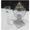 Image 4 : #1 Turning Purple Coal Oil Lamp with Chimney