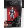 Image 7 : 2 Different  Starwars figures Finn and General Leia Organa (original package