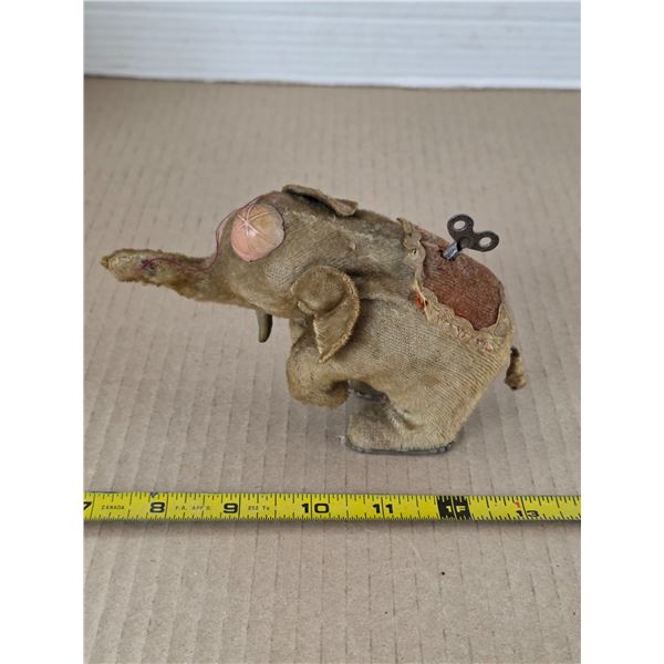 Vintage wind up toy elephant-5"L