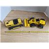Image 2 : 2 metal tonka construction vehicles- loader and bull dozer