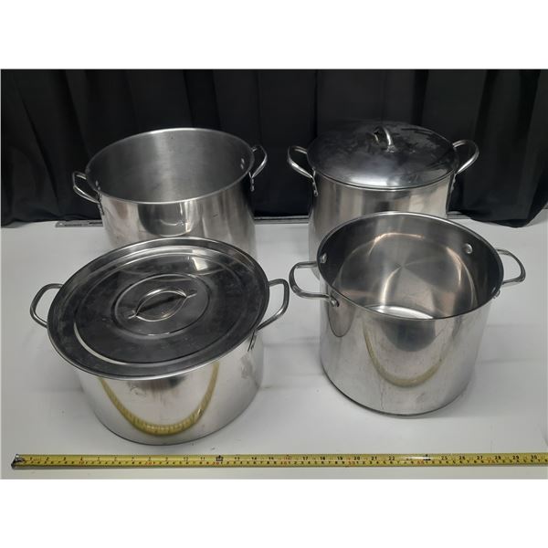 Lot of different sizes of pots.