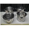 Image 1 : Lot of different sizes of pots.