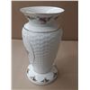 Image 3 : 1962 Royal Albert Old Country Roses 14" Tall Vase.