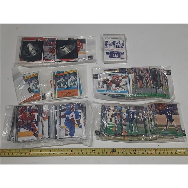 Lot of Assorted Hockey Cards.