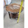 Image 3 : Small Round End Table or Plant Stand 19"x22"x21"