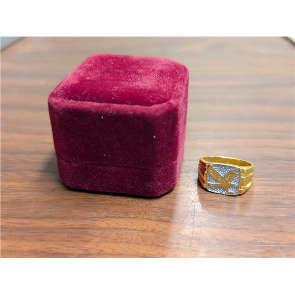 Size 10 Mens Gold Colour Ring W/ Eagle Design