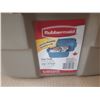 Image 3 : (2) Rubbermaid Totes.  (24" X 16" X 8.75")