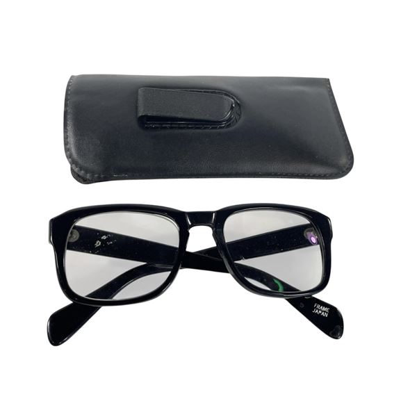 glasses pam tommy seth rogan glasses