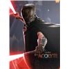Image 4 : Star Wars - The Acolyte (2024-) - Qimir's (Manny Jacinto) Hero Belt Hanging Lightsaber