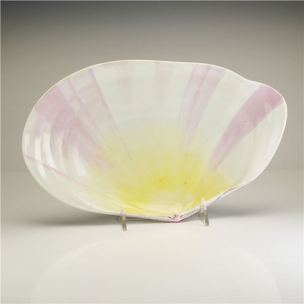 A Wedgwood Wreathed Shell Painted Pearlware Dessert Dish, Circa 1815