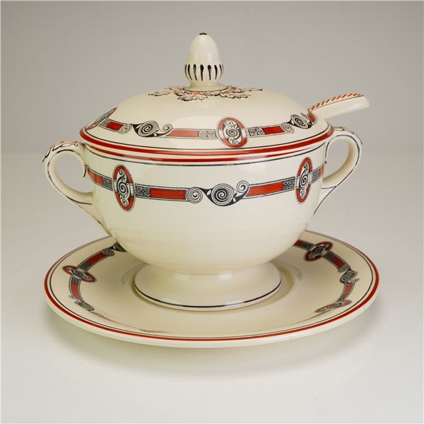 3pc Wedgwood Etruria Creamware Vespasian Covered Tureen, Ladle & Underplate