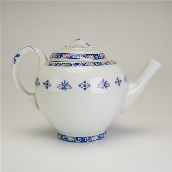 A Wedgwood Vieux Rouen Teapot with Lid