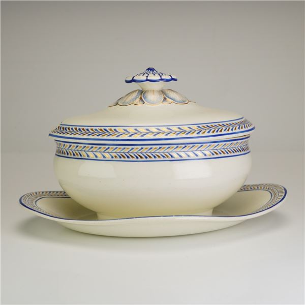 Wedgwood Gravy Boat with Attached Underplate & Lid
