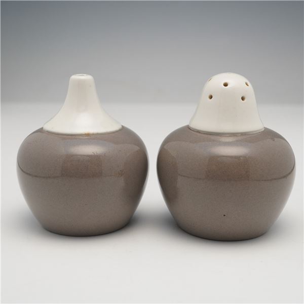 A Pair of Wedgwood Havana Salt and Pepper Shakers