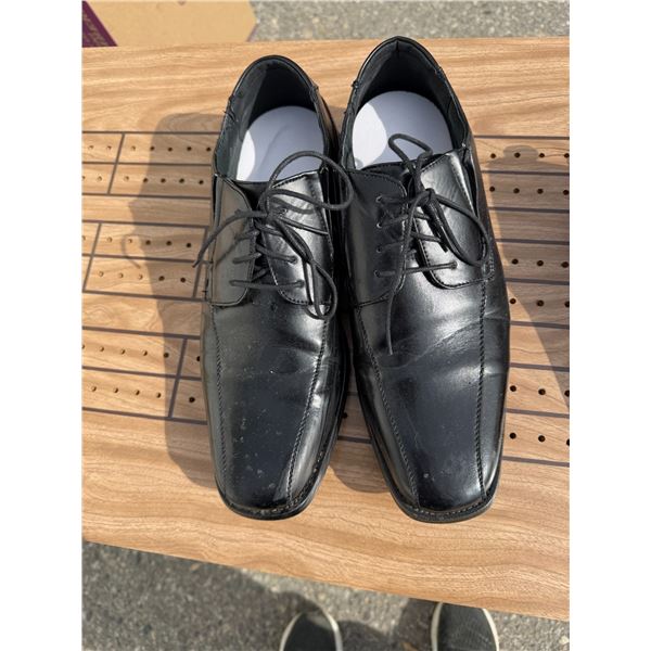 Dress shoes, size 11